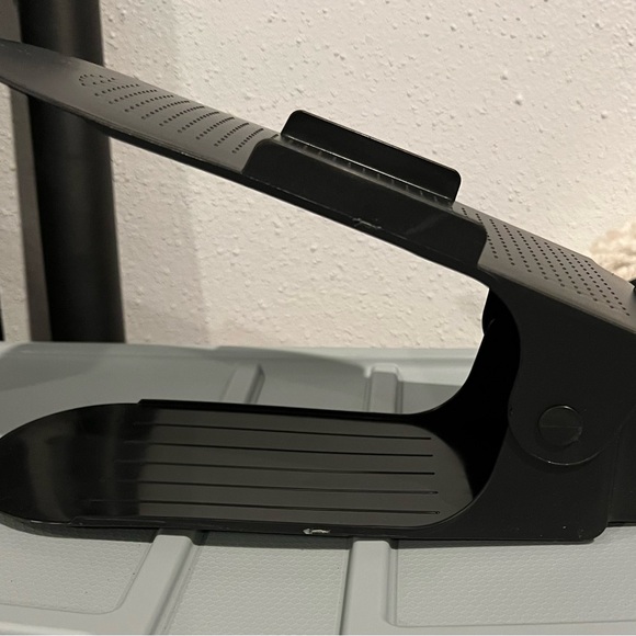 💰Space Saving Shoe Stackers- Set of 8- NEW - Picture 2 of 4